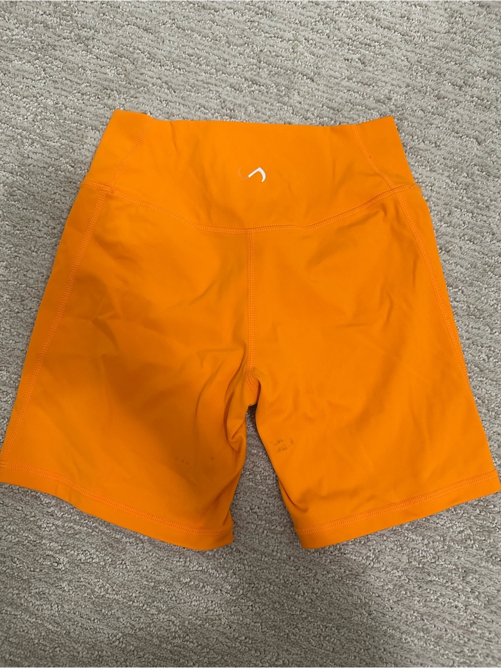 Shorts - Picture 2 of 3